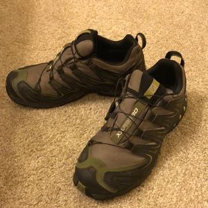 Excellent men’s hiking boots, USA size 10, UK size 9.5, EUR size 44